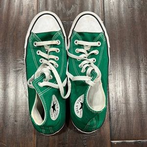 Green high top converse, women’s size 9